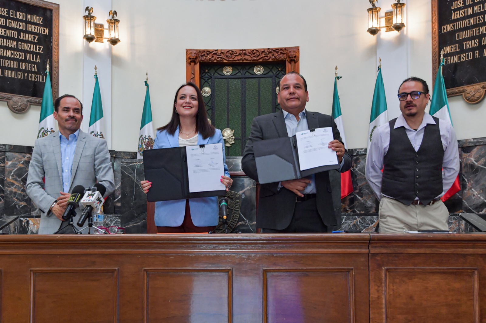 Firman Conalep y Sipinna convenio para prevenir la violencia digital en adolescentes