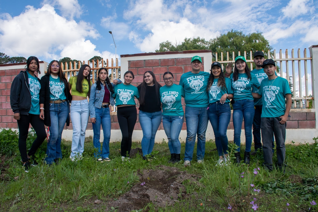 Realizan UT Tarahuma e Ichijuv jornada de reforestación en Guachochi