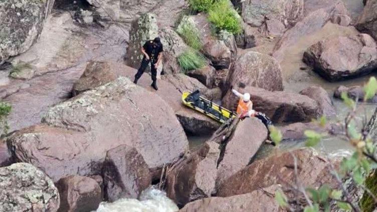 Localizan a hombre ahogado en río de Bocoyna; estaba desaparecido