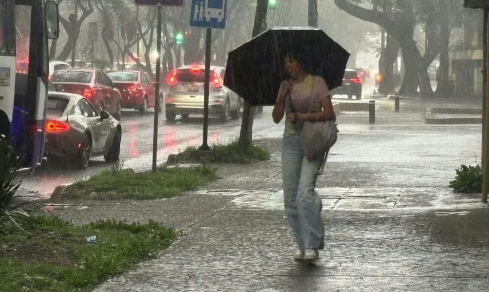 Activan doble alerta por fuertes lluvias y posible caída de granizo en la CDMX; estás son las alcaldías afectadas