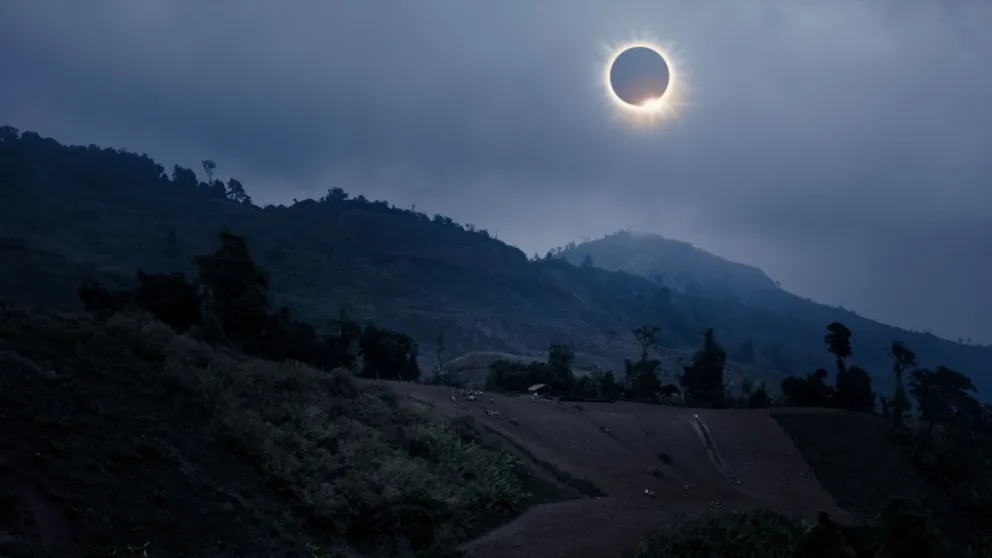 Llega el eclipse solar más largo del siglo visto claramente en la Tierra: el Sol pasará a ser penumbra y no habrá uno igual en casi 100 años